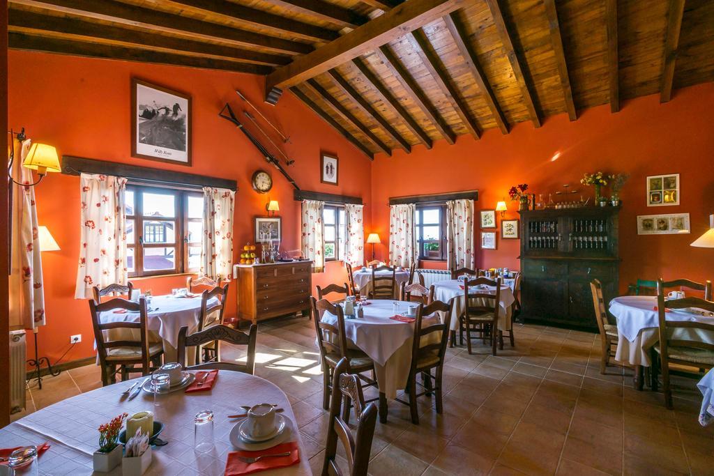 Posada Caborredondo Santillana del Mar Esterno foto